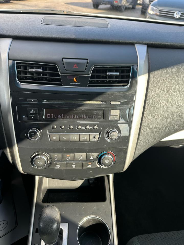 Nissan Altima 2.5 SV 2015