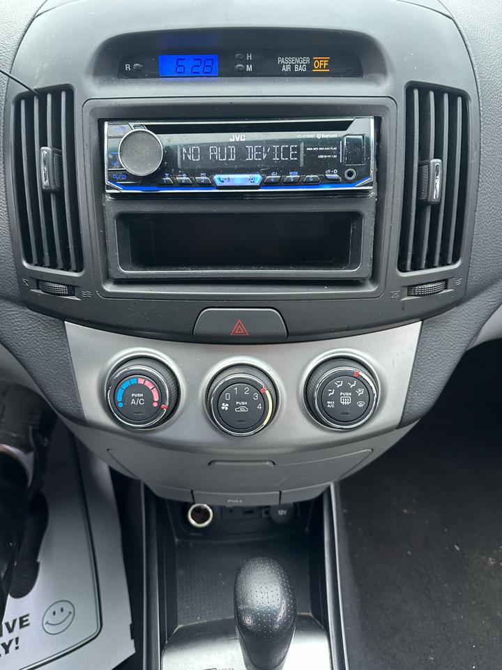 Hyundai Elantra SE 2010