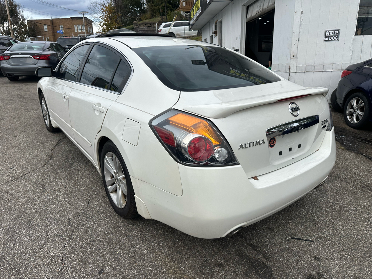 Nissan Altima 3.5 SR 2012 Nissan Altima 3.5 SR 2012
