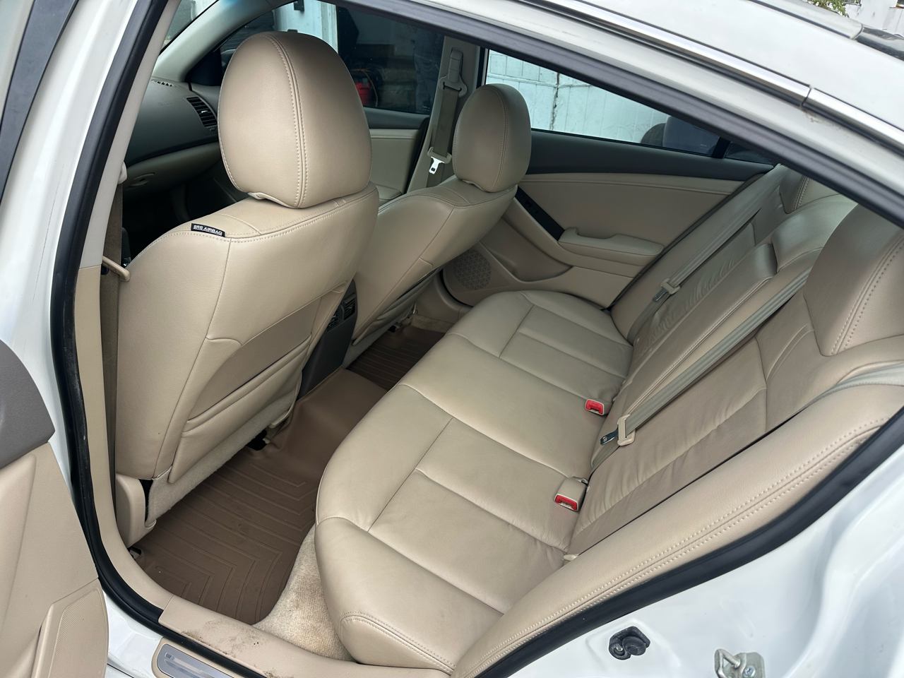 Nissan Altima 3.5 SR 2012 Nissan Altima 3.5 SR 2012