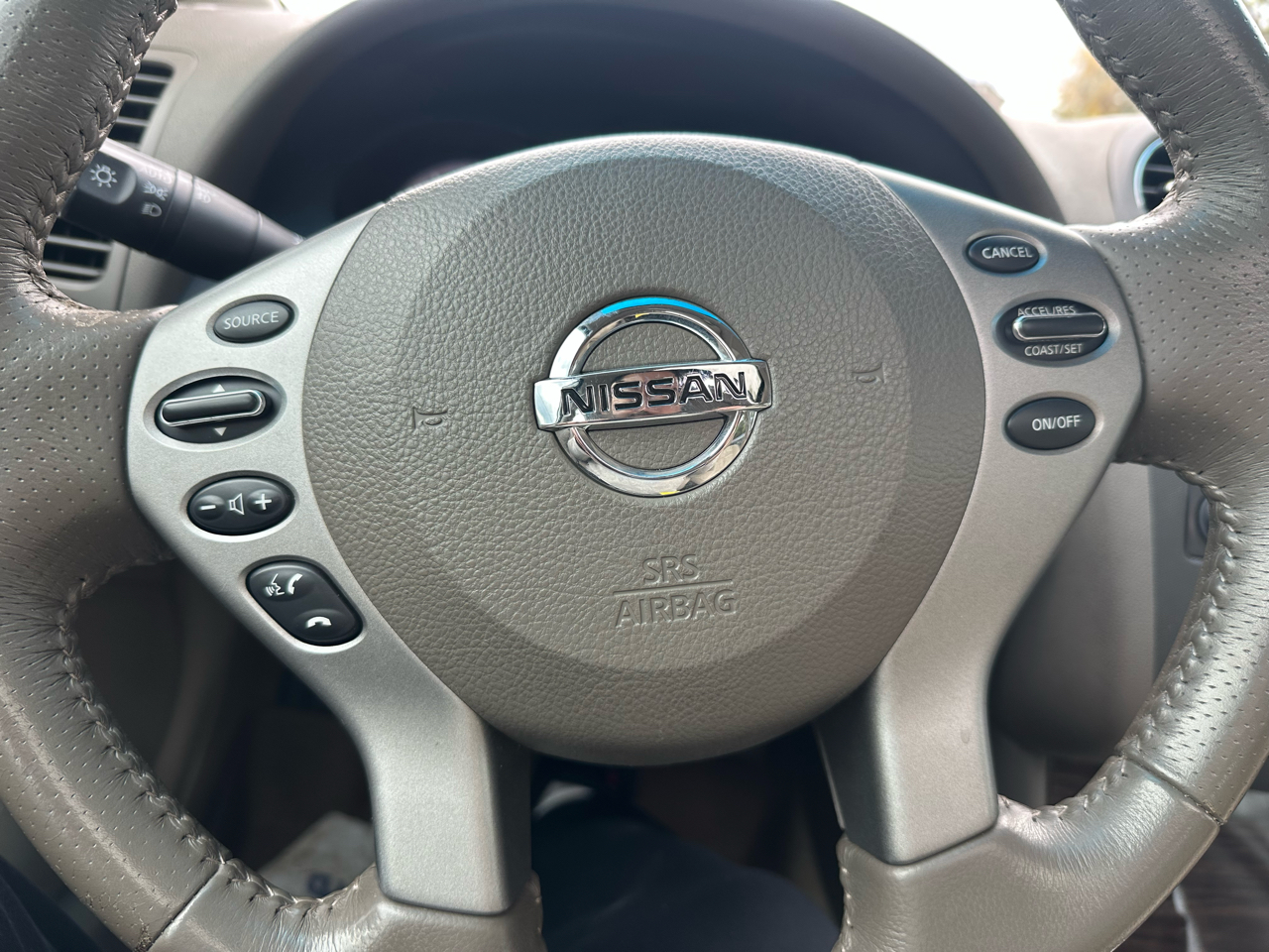 Nissan Altima 3.5 SR 2012 Nissan Altima 3.5 SR 2012