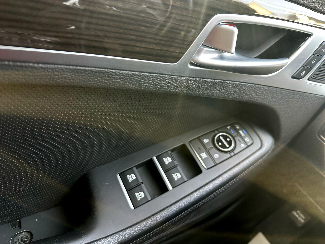 Hyundai Genesis 3.8L 2016