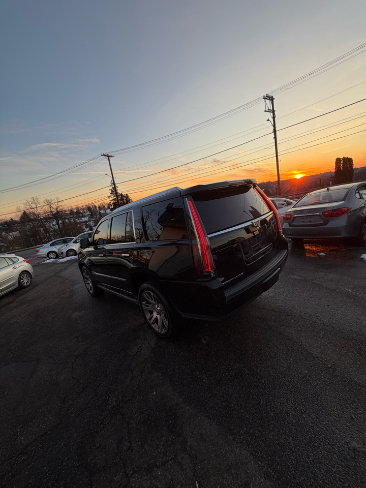Cadillac Escalade Premium 4WD 2017