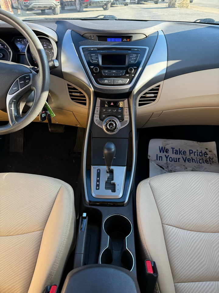 Hyundai Elantra Limited 2013