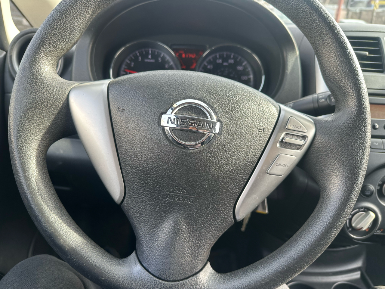 Nissan Versa Note S 2014