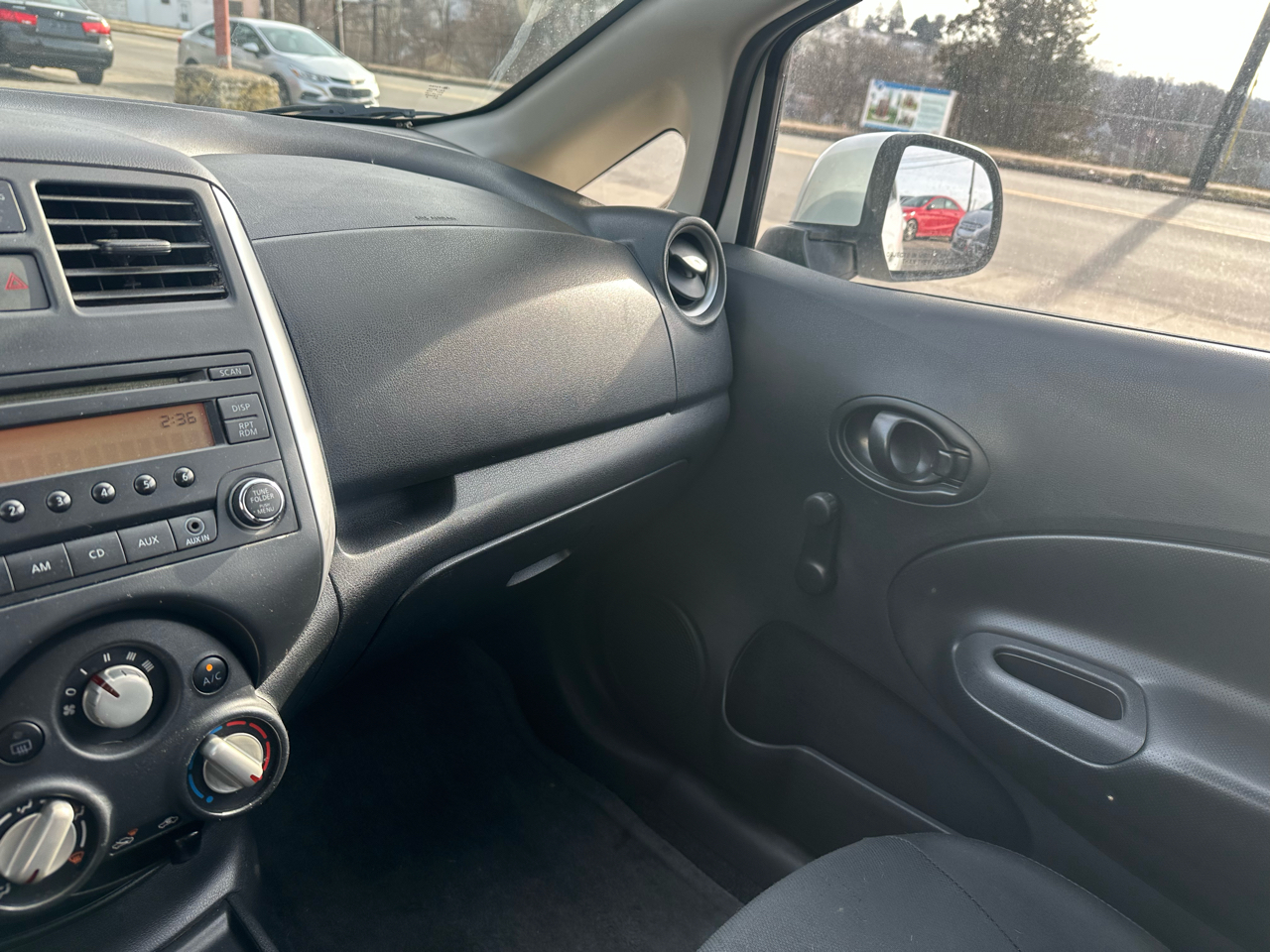 Nissan Versa Note S 2014
