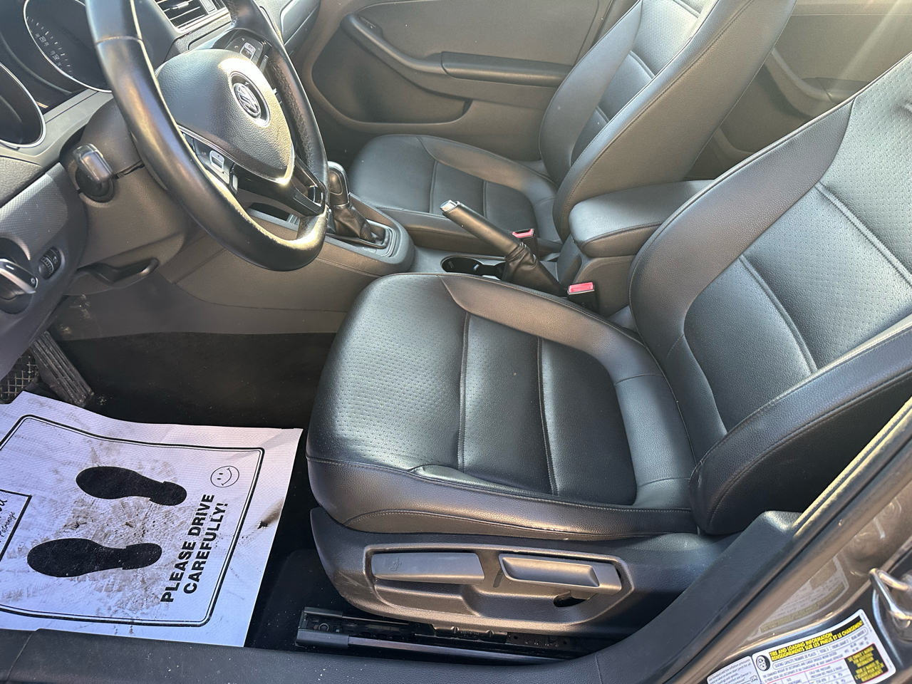 Volkswagen Jetta SE 6A 2015