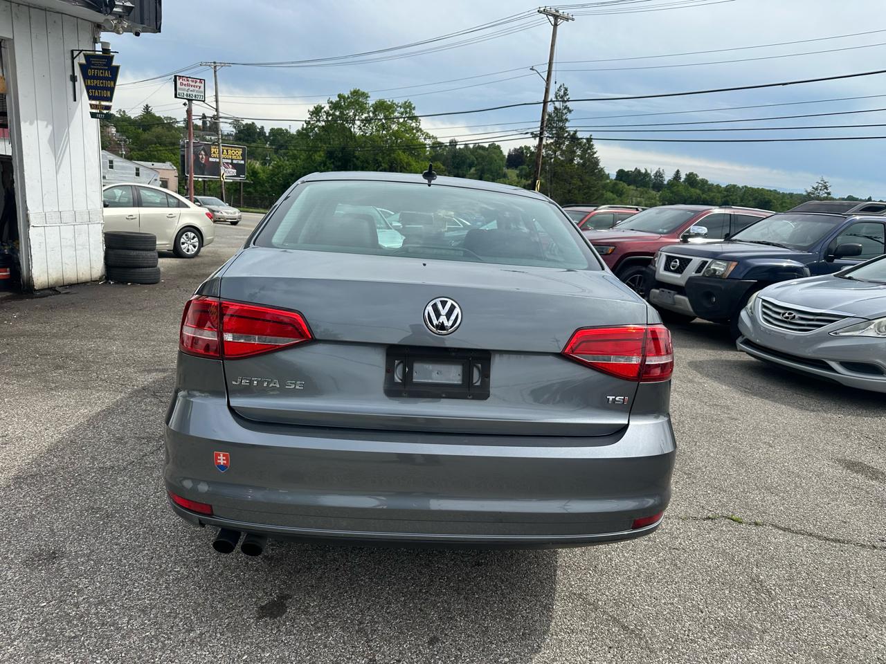 Volkswagen Jetta SE 6A 2015