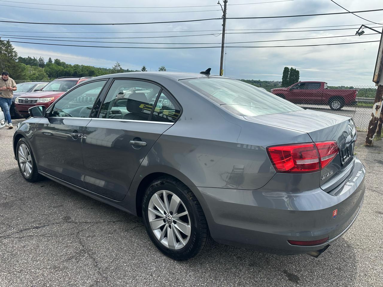Volkswagen Jetta SE 6A 2015