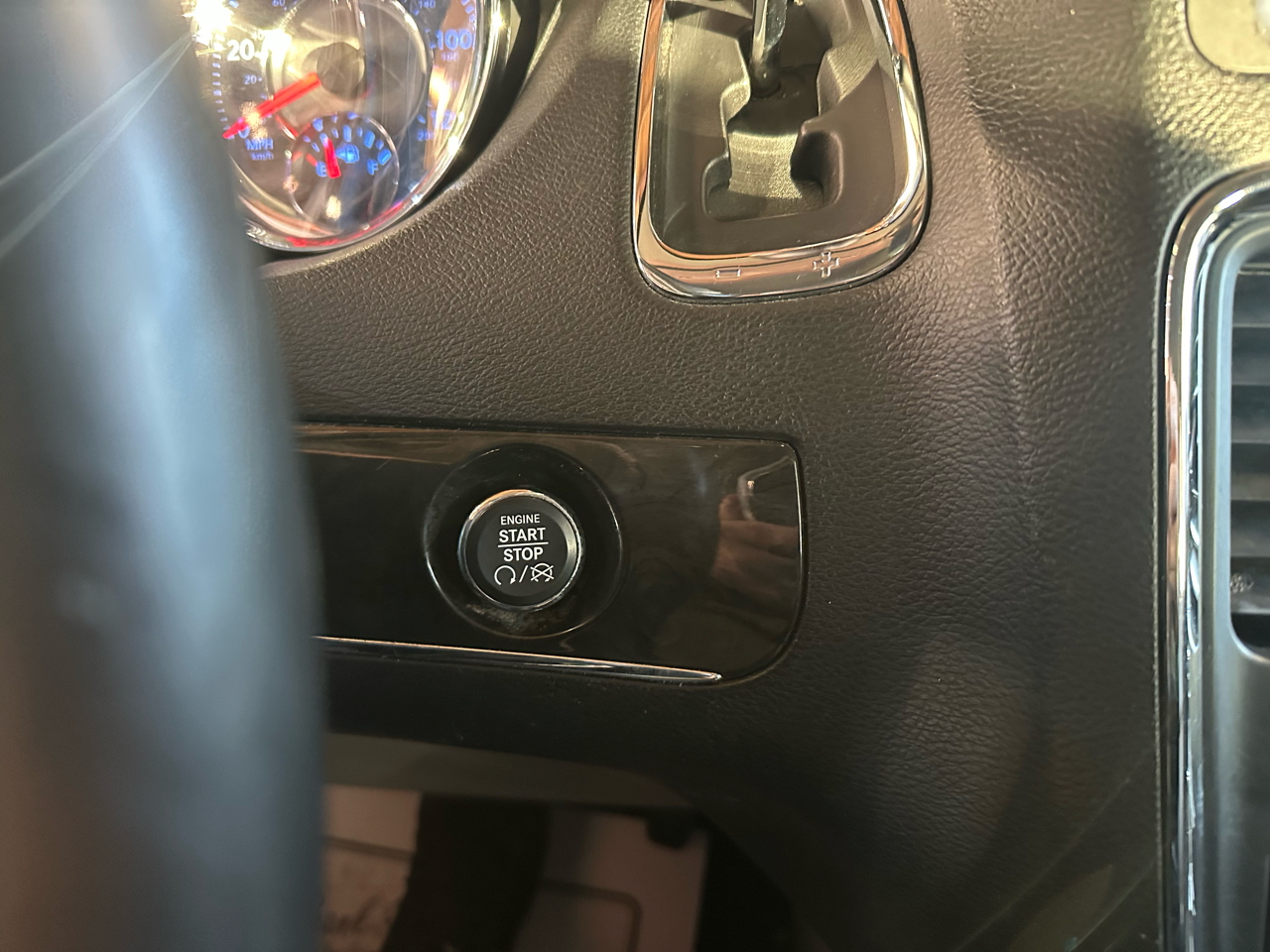 Chrysler Town & Country Touring 2016