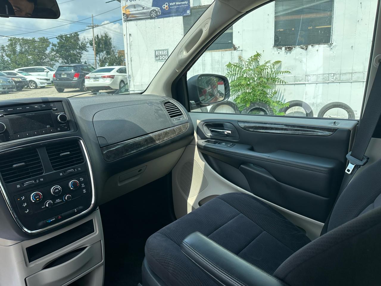 Dodge Grand Caravan Mainstreet 2011