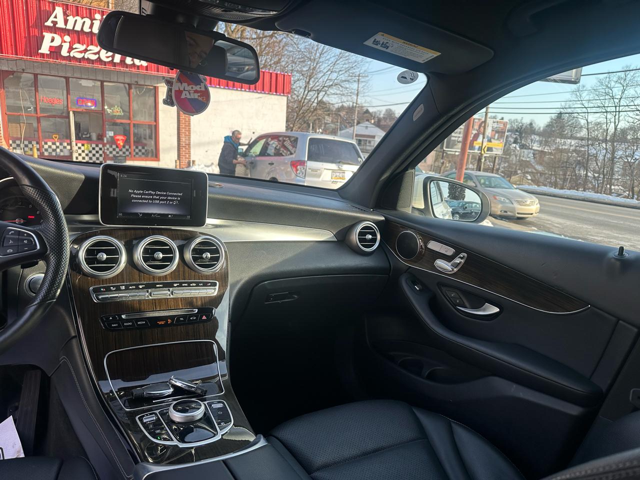 Mercedes-Benz GLC-Class GLC300 4MATIC 2019