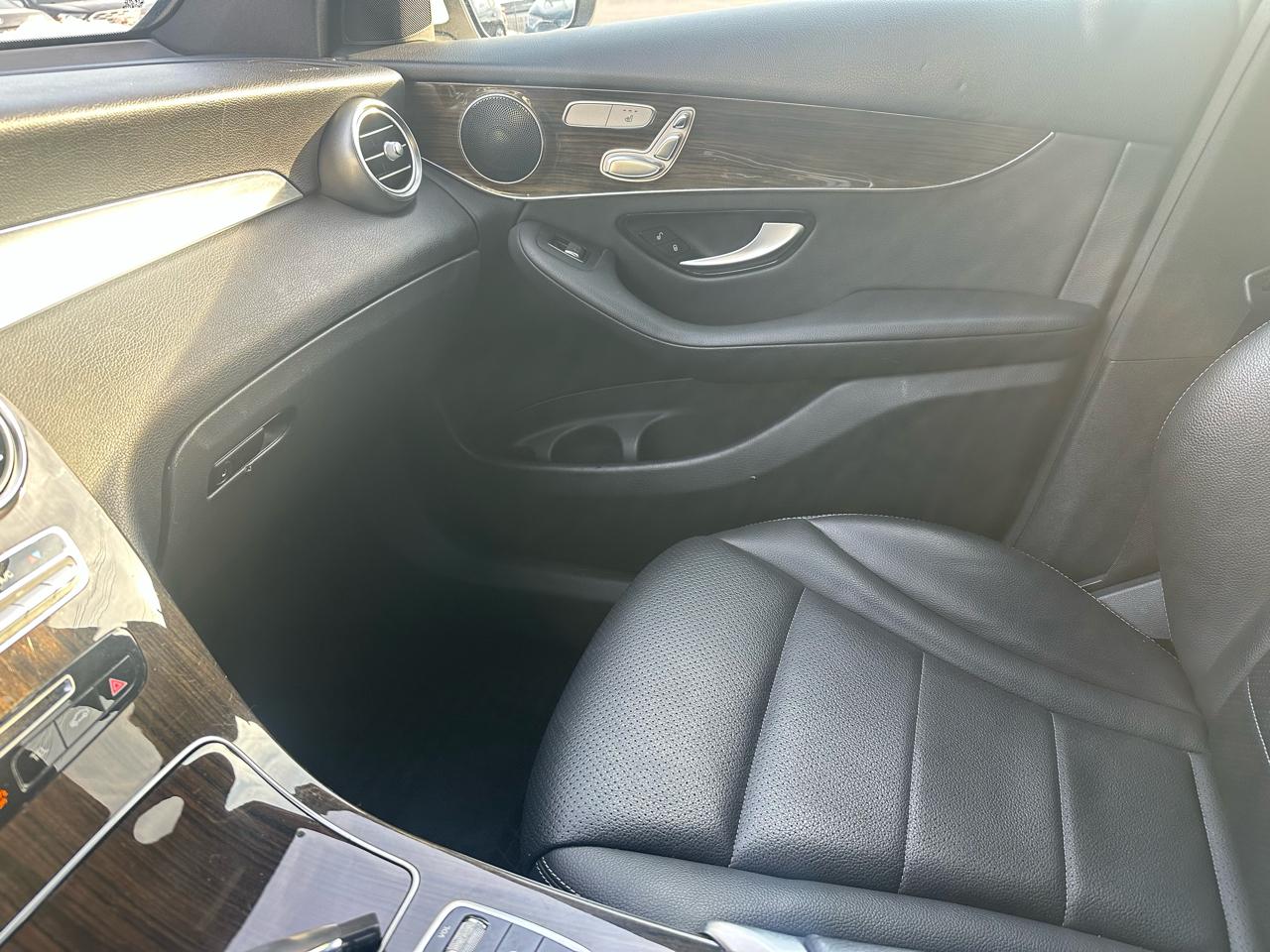 Mercedes-Benz GLC-Class GLC300 4MATIC 2019