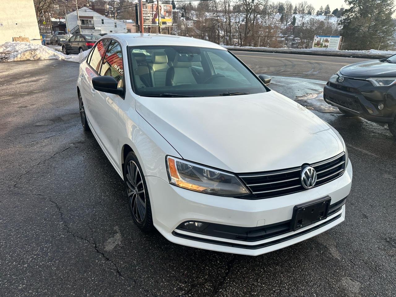Volkswagen Jetta SE 6A 2016