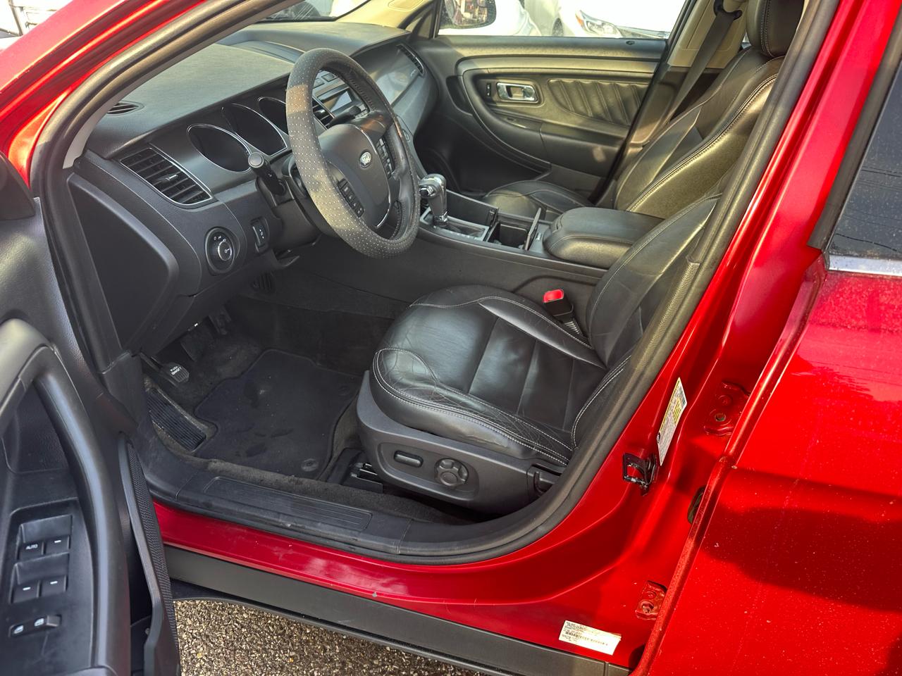 Ford Taurus SEL AWD 2012