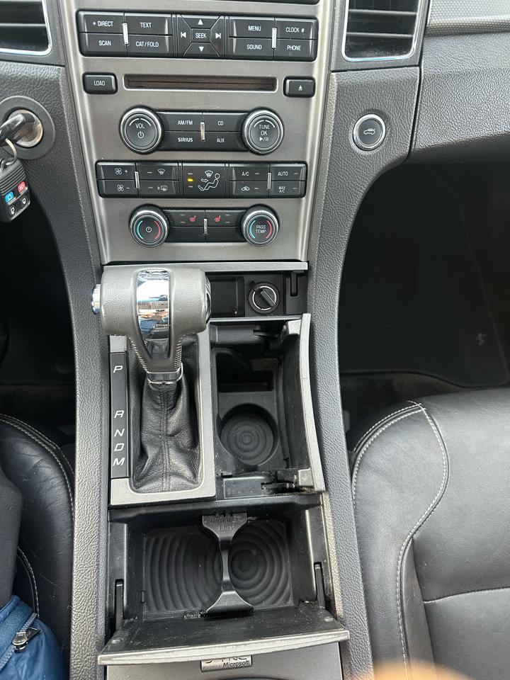 Ford Taurus SEL AWD 2012