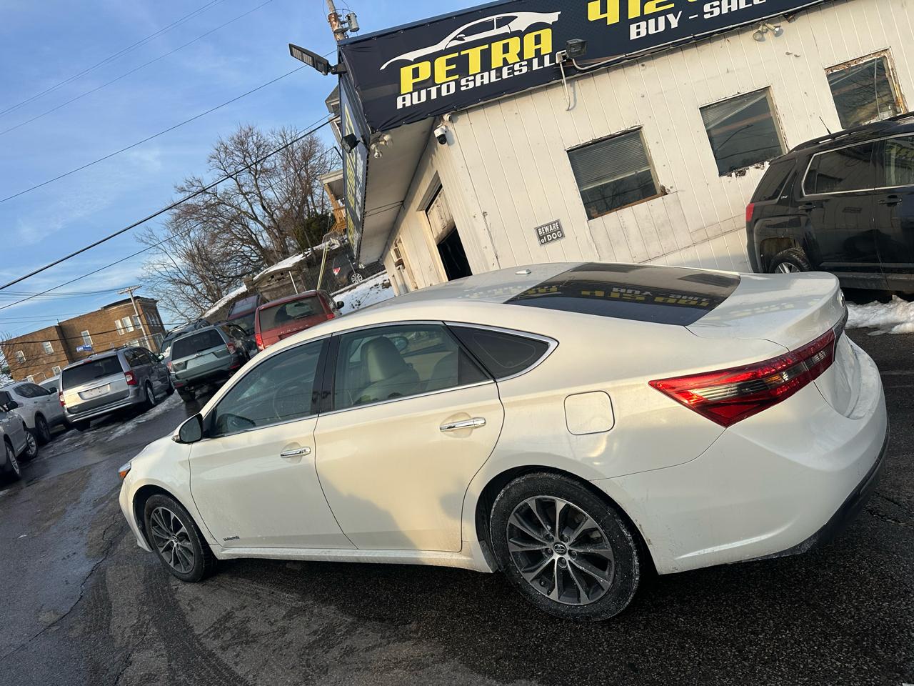 Toyota Avalon Hybrid XLE Premium 2016