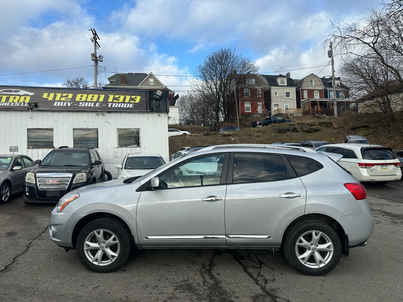 Nissan Rogue S AWD 2011