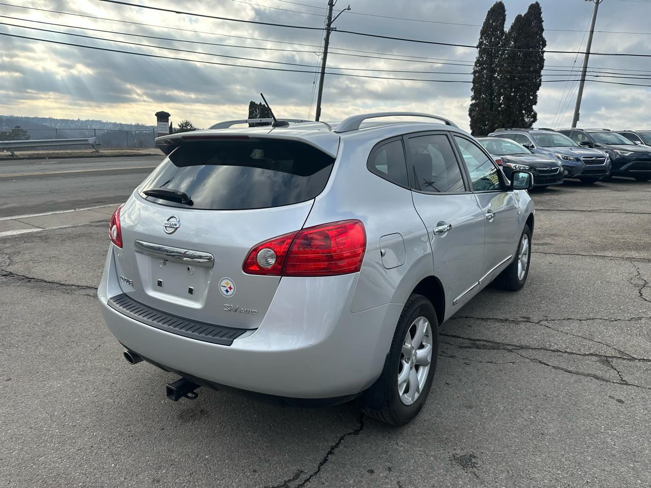 Nissan Rogue S AWD 2011