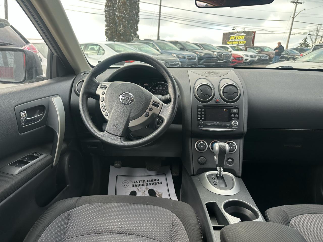 Nissan Rogue S AWD 2011