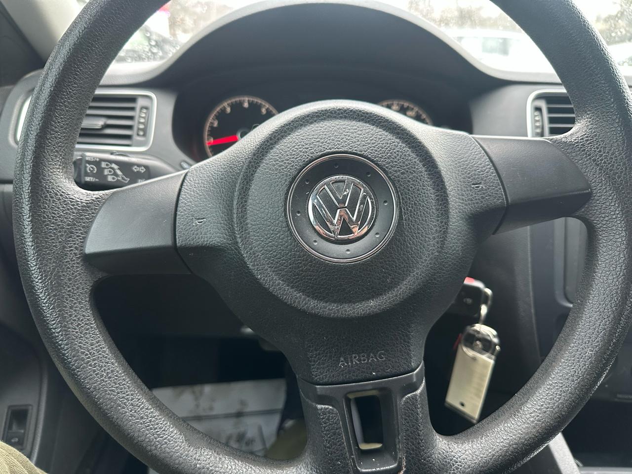 Volkswagen Jetta S 2013