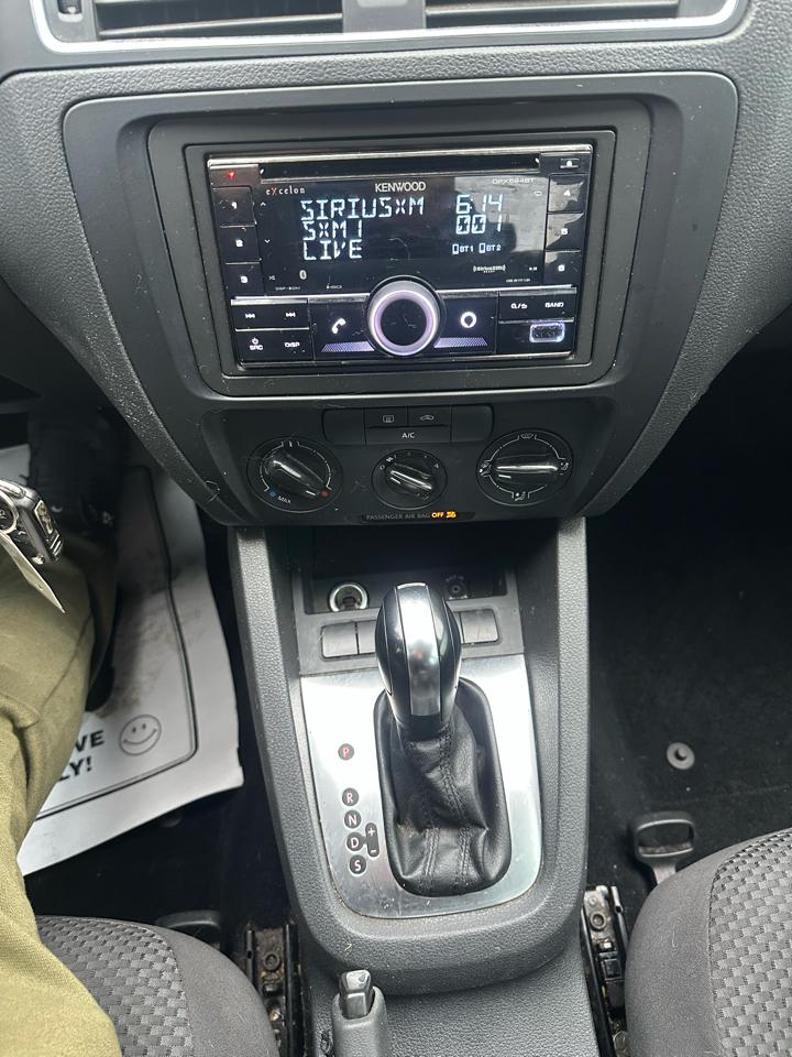 Volkswagen Jetta S 2013