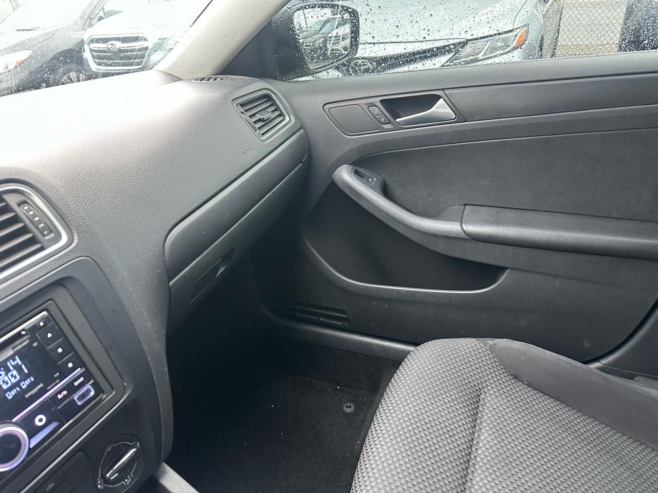 Volkswagen Jetta S 2013