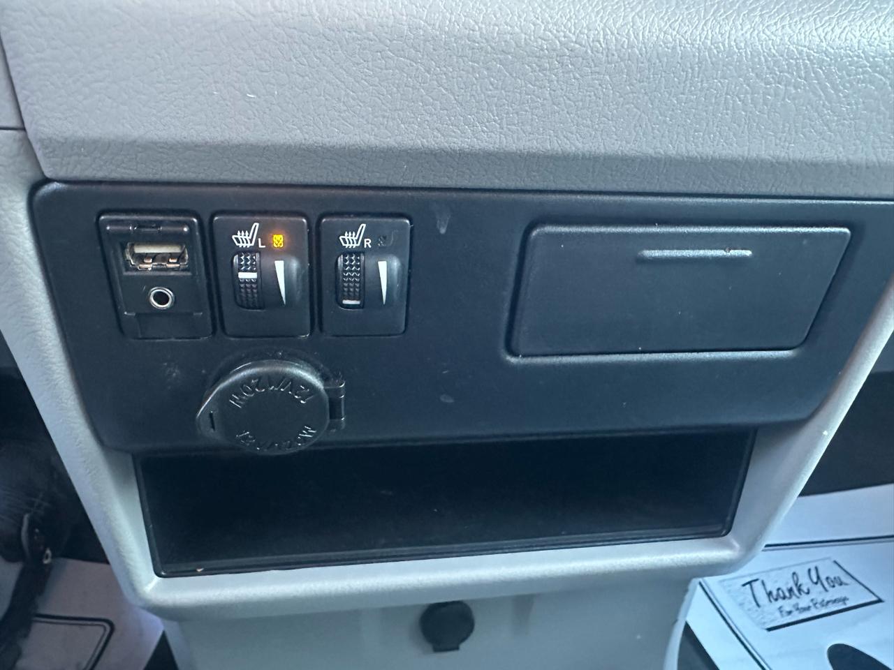 Toyota Sienna XLE 7-Passenger AWD 2017