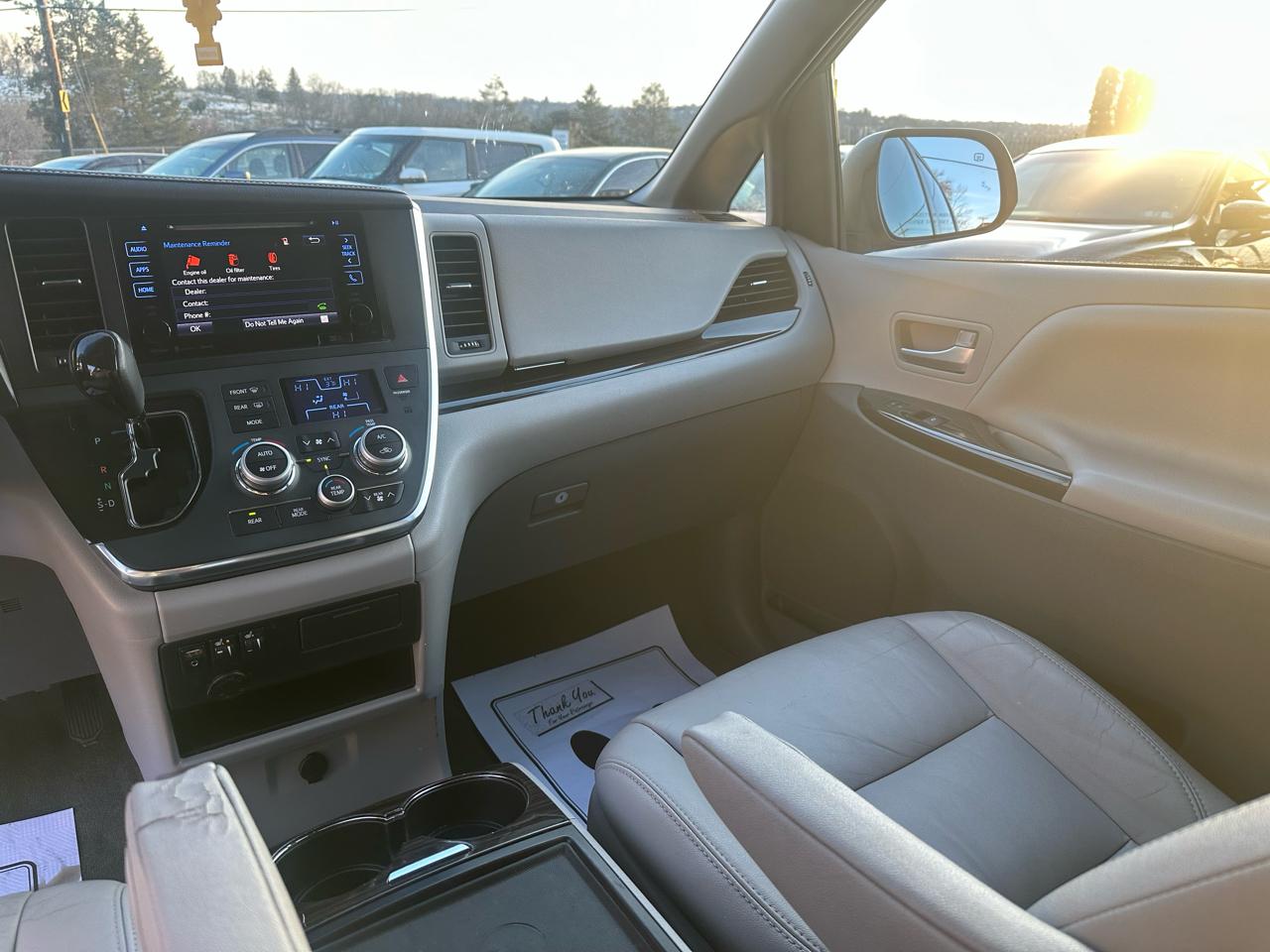 Toyota Sienna XLE 7-Passenger AWD 2017