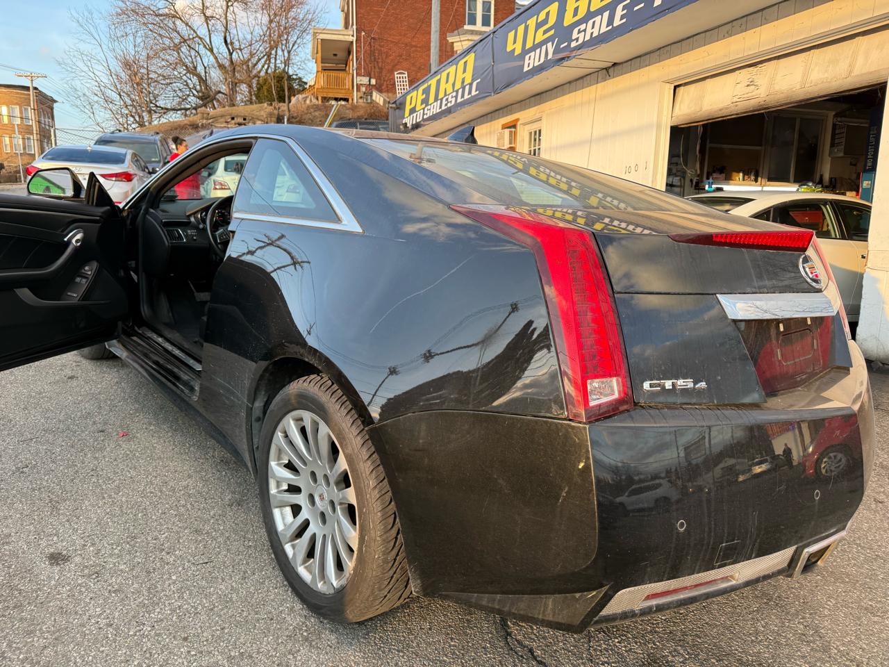 Cadillac CTS Base Coupe AWD 2011
