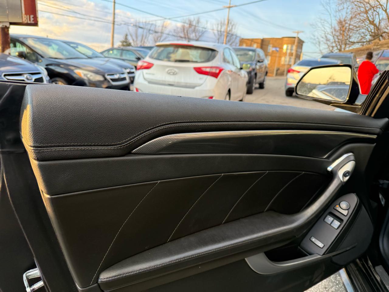 Cadillac CTS Base Coupe AWD 2011