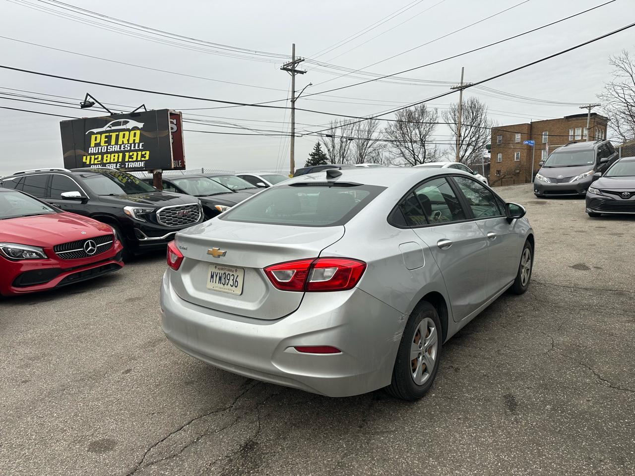 Chevrolet Cruze LS Auto 2018