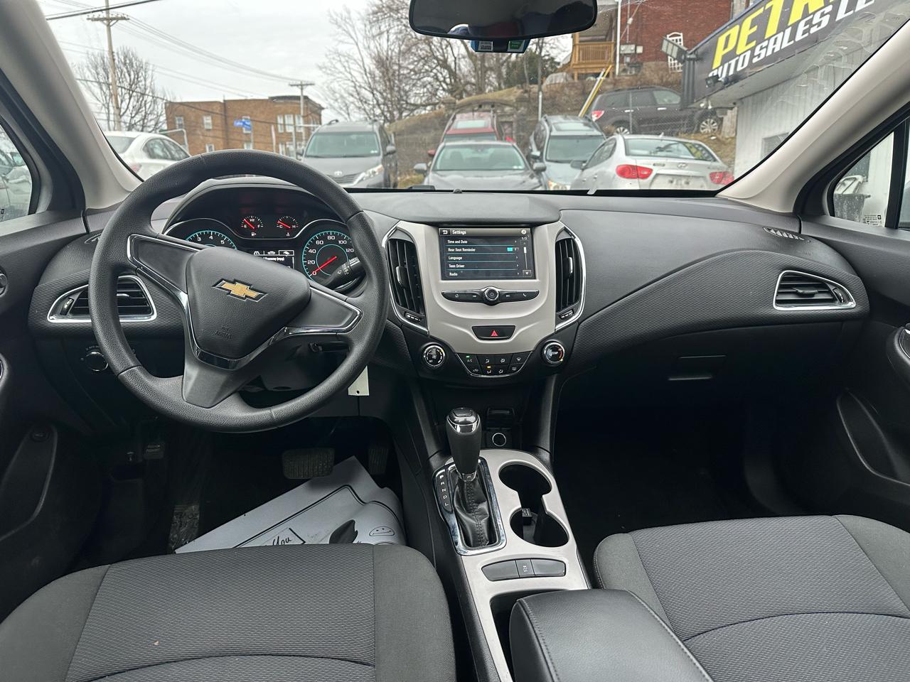 Chevrolet Cruze LS Auto 2018