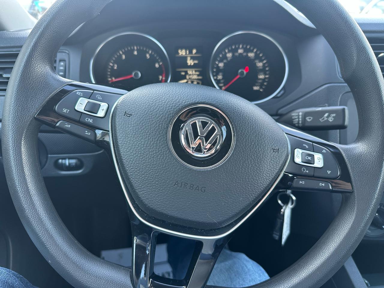 Volkswagen Jetta S 6A 2015