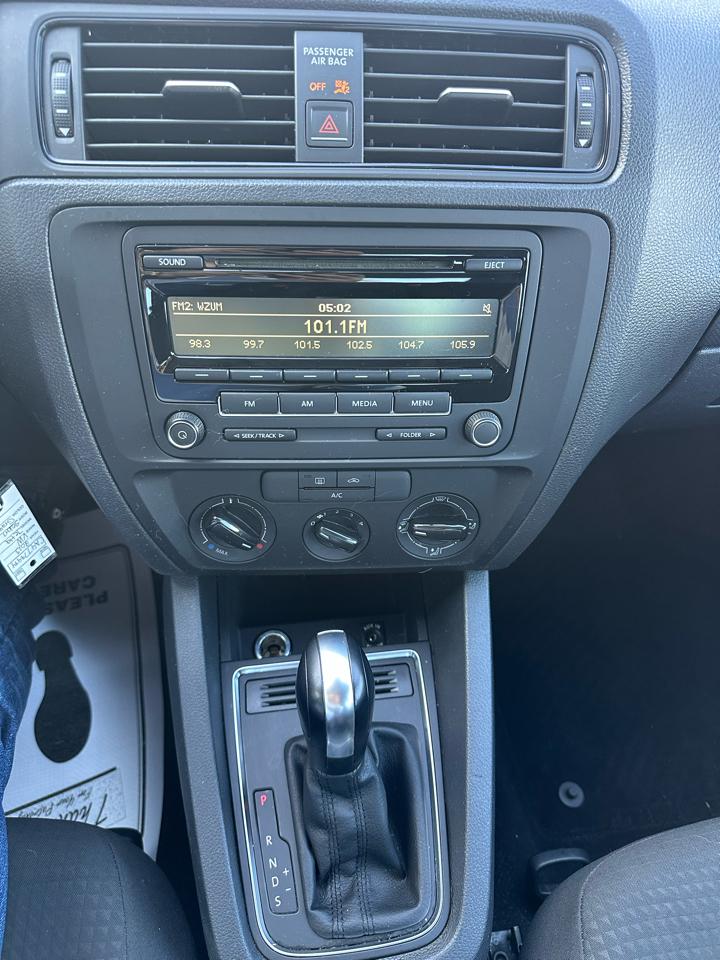 Volkswagen Jetta S 6A 2015