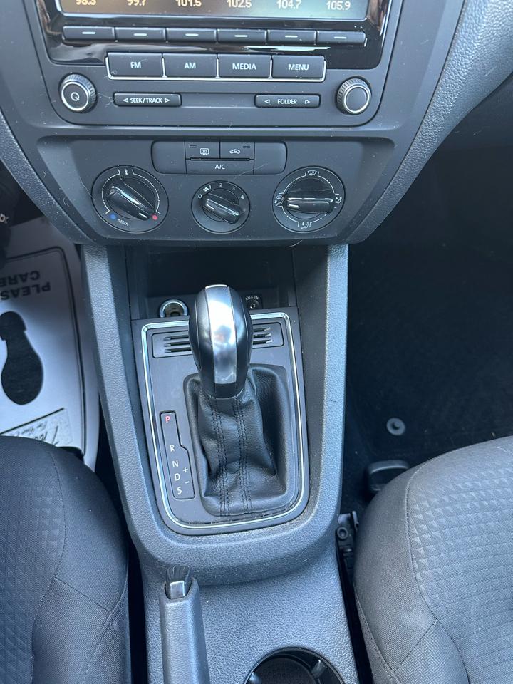 Volkswagen Jetta S 6A 2015