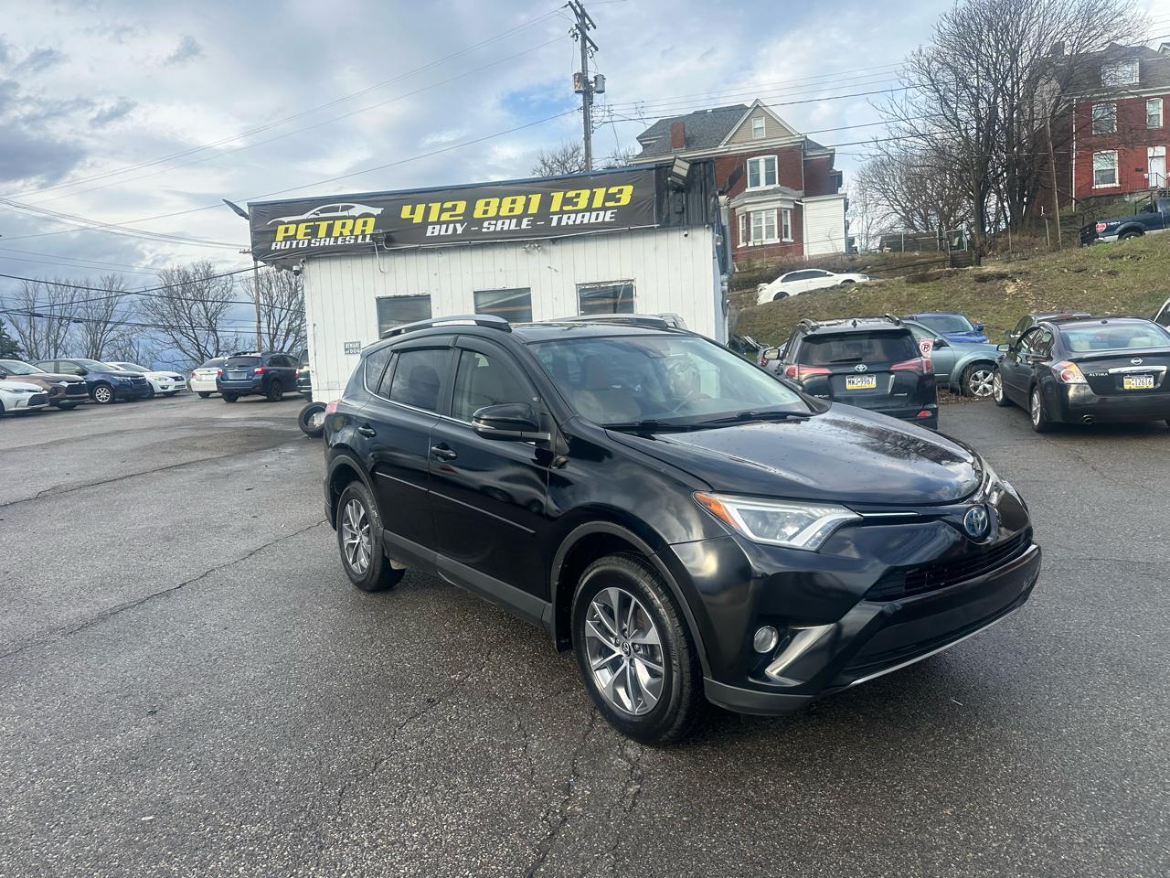 Toyota RAV4 Hybrid XLE 2017