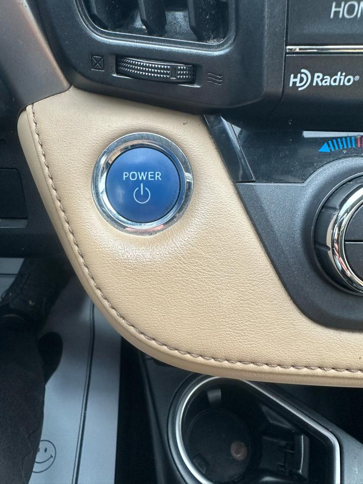 Toyota RAV4 Hybrid XLE 2017