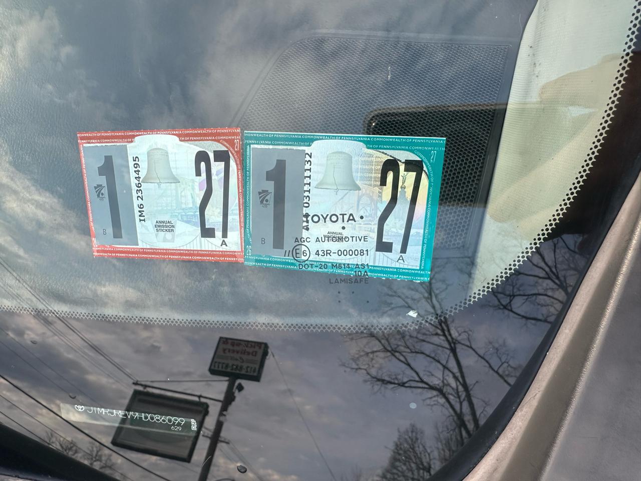 Toyota RAV4 Hybrid XLE 2017