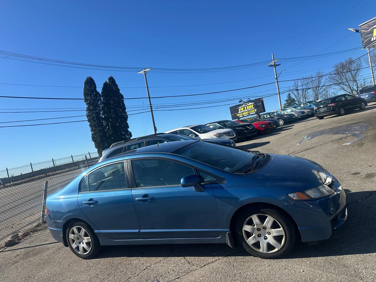 Honda Civic 4dr Sdn LX Manual 2011