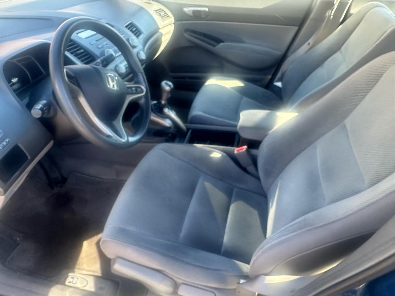 Honda Civic 4dr Sdn LX Manual 2011