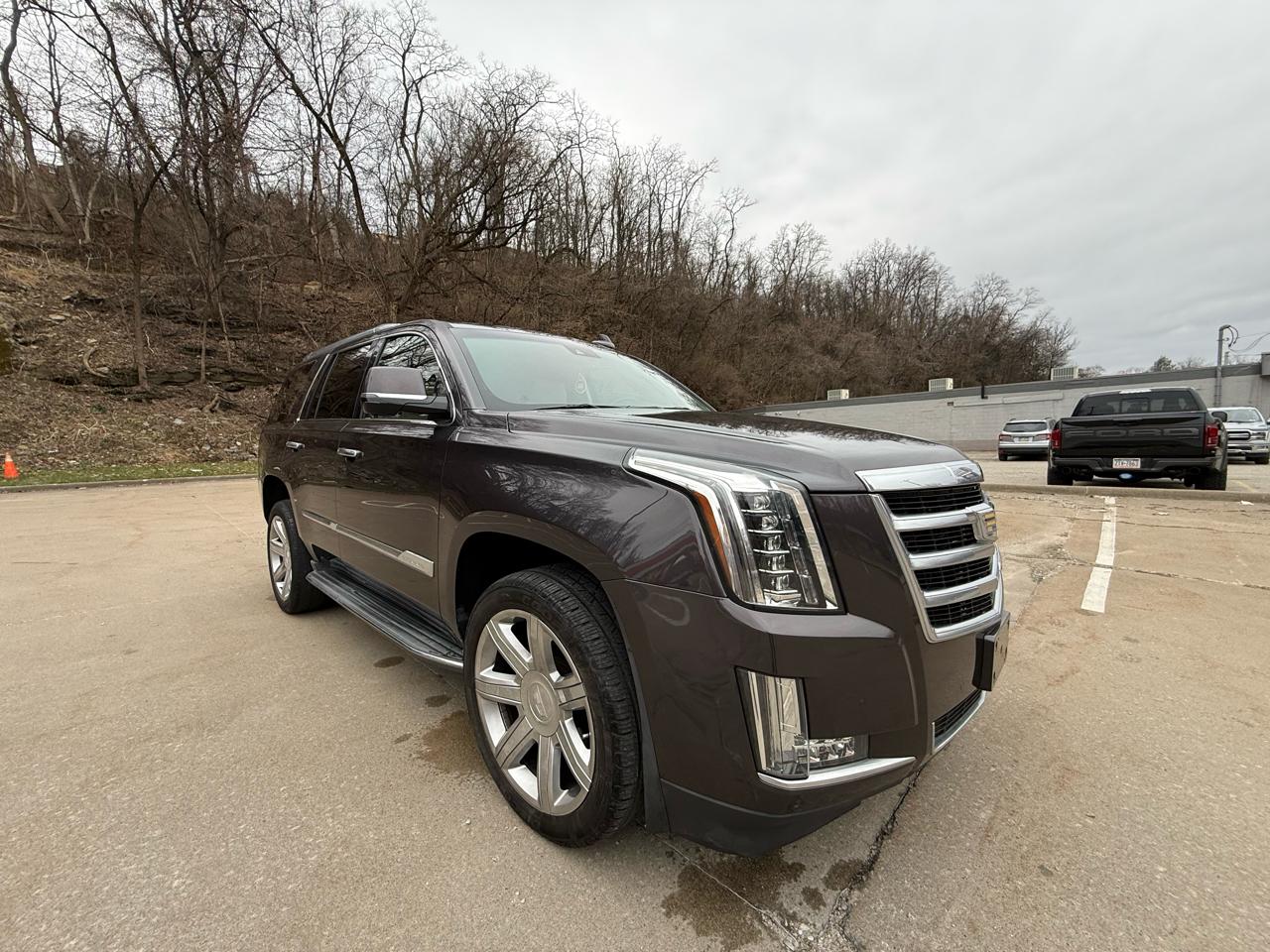 Cadillac Escalade Luxury 4WD 2016