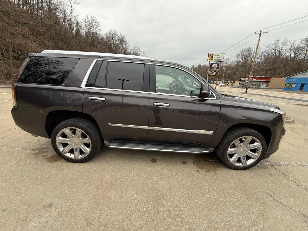 Cadillac Escalade Luxury 4WD 2016