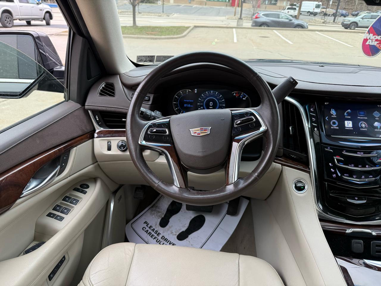 Cadillac Escalade Luxury 4WD 2016