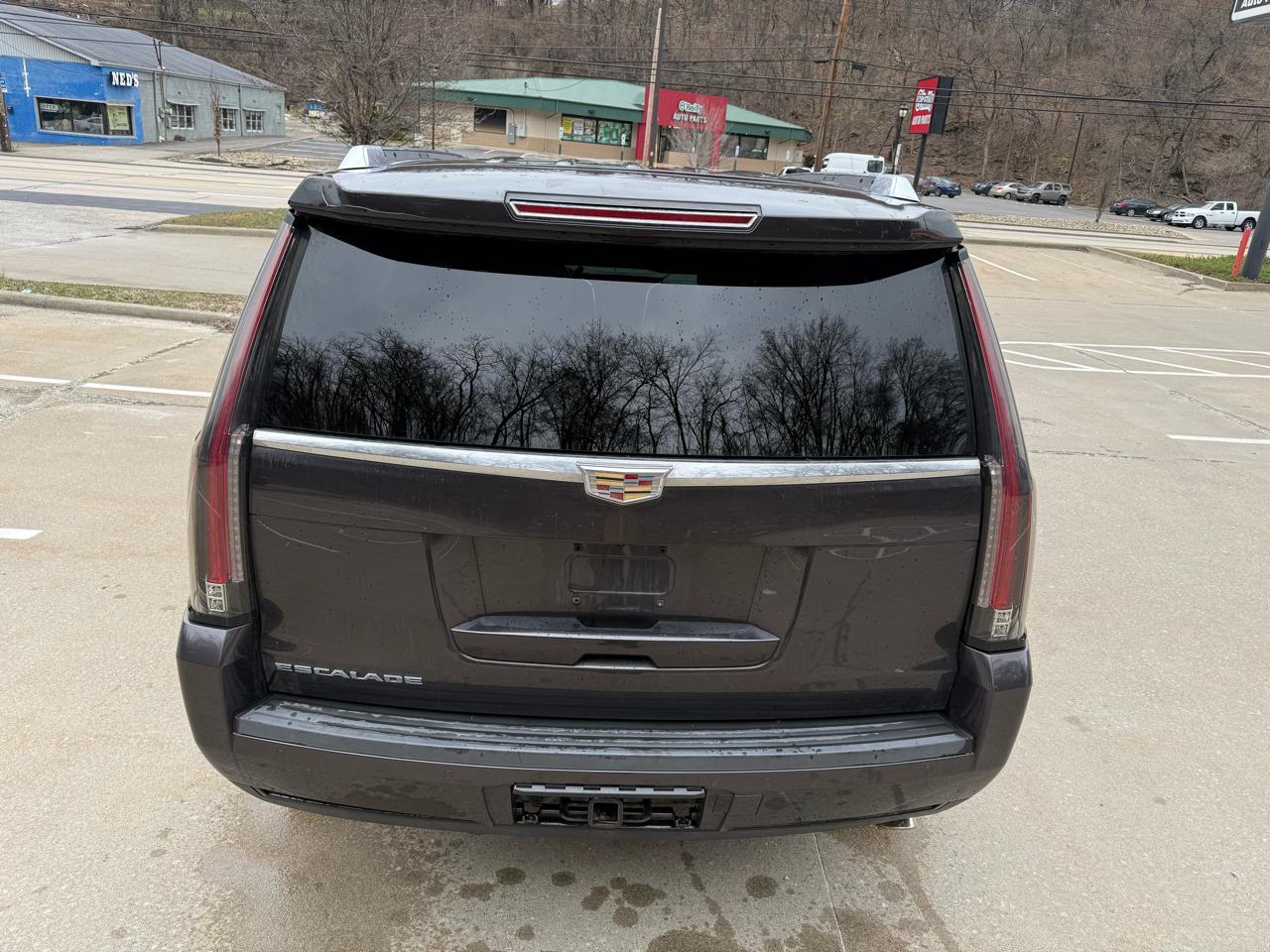 Cadillac Escalade Luxury 4WD 2016