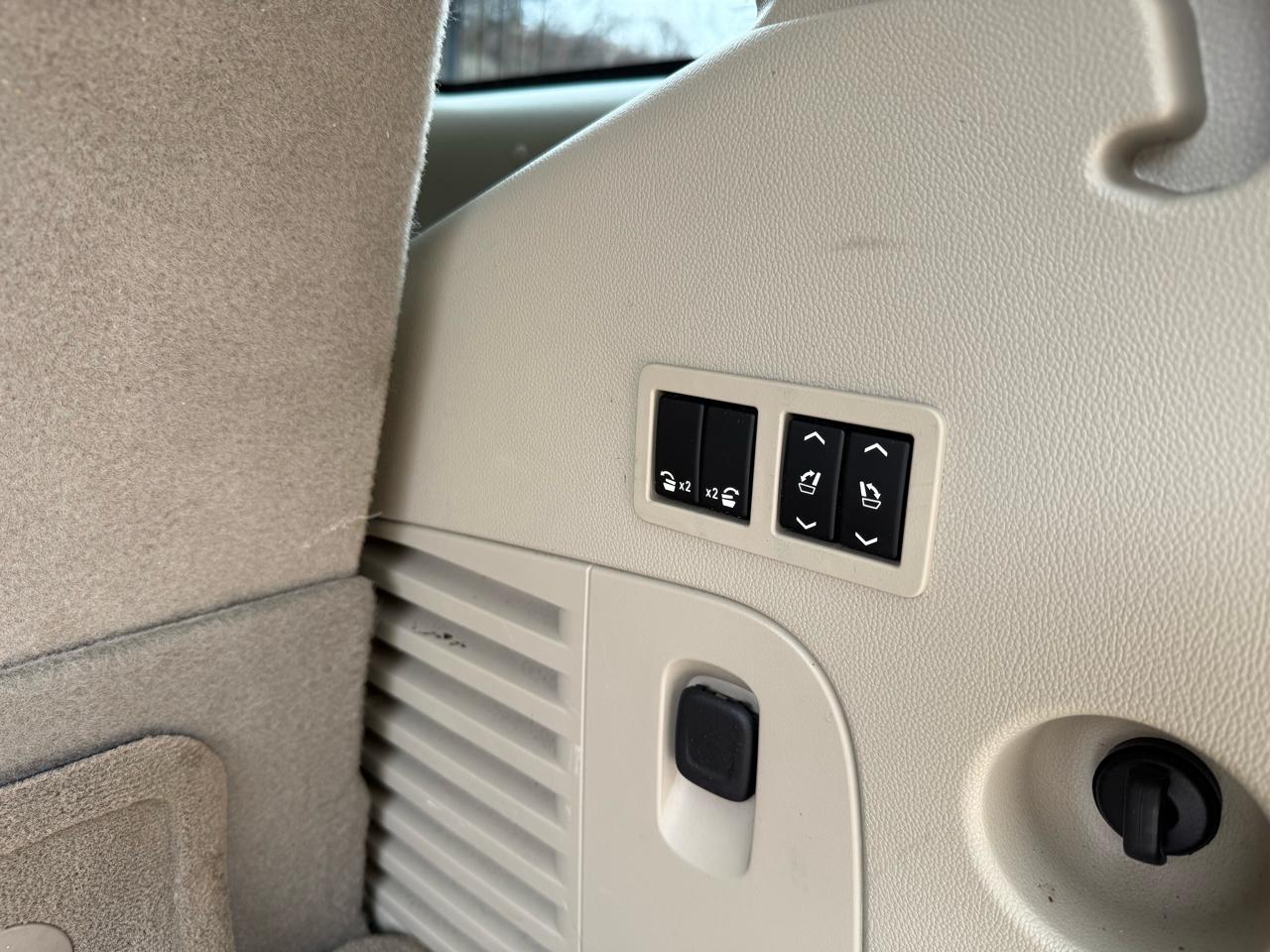 Cadillac Escalade Luxury 4WD 2016