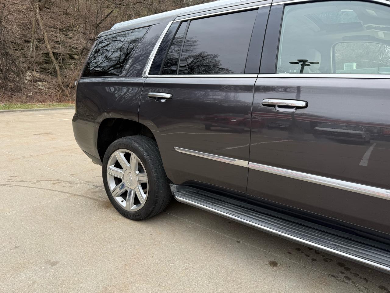 Cadillac Escalade Luxury 4WD 2016