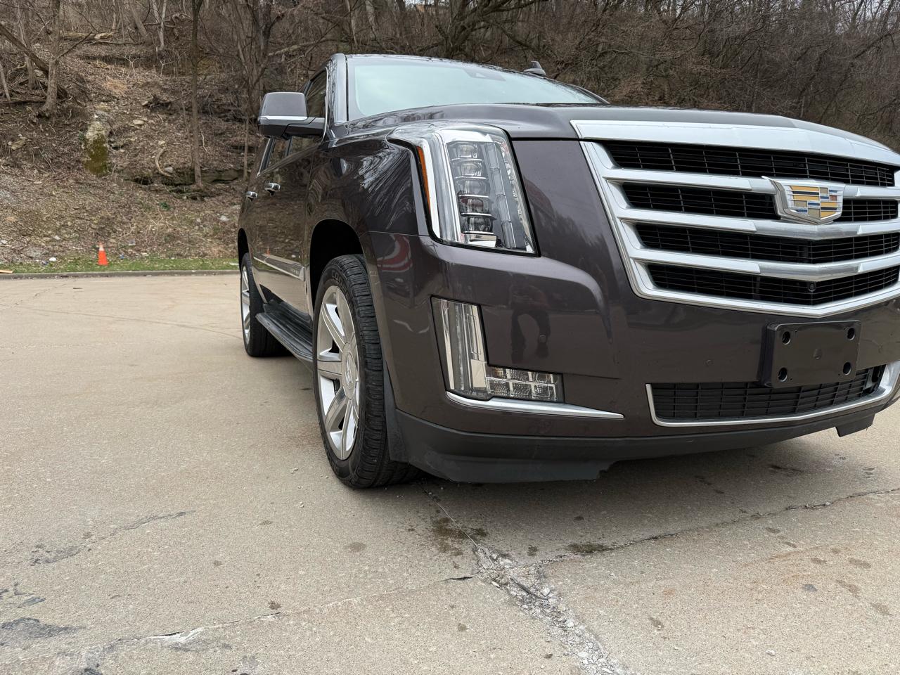 Cadillac Escalade Luxury 4WD 2016
