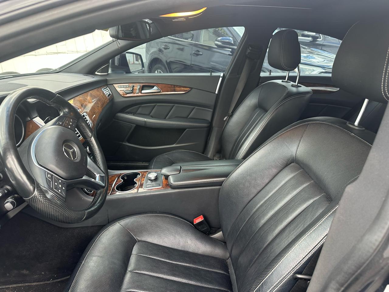 Mercedes-Benz CLS-Class CLS550 4MATIC 2014