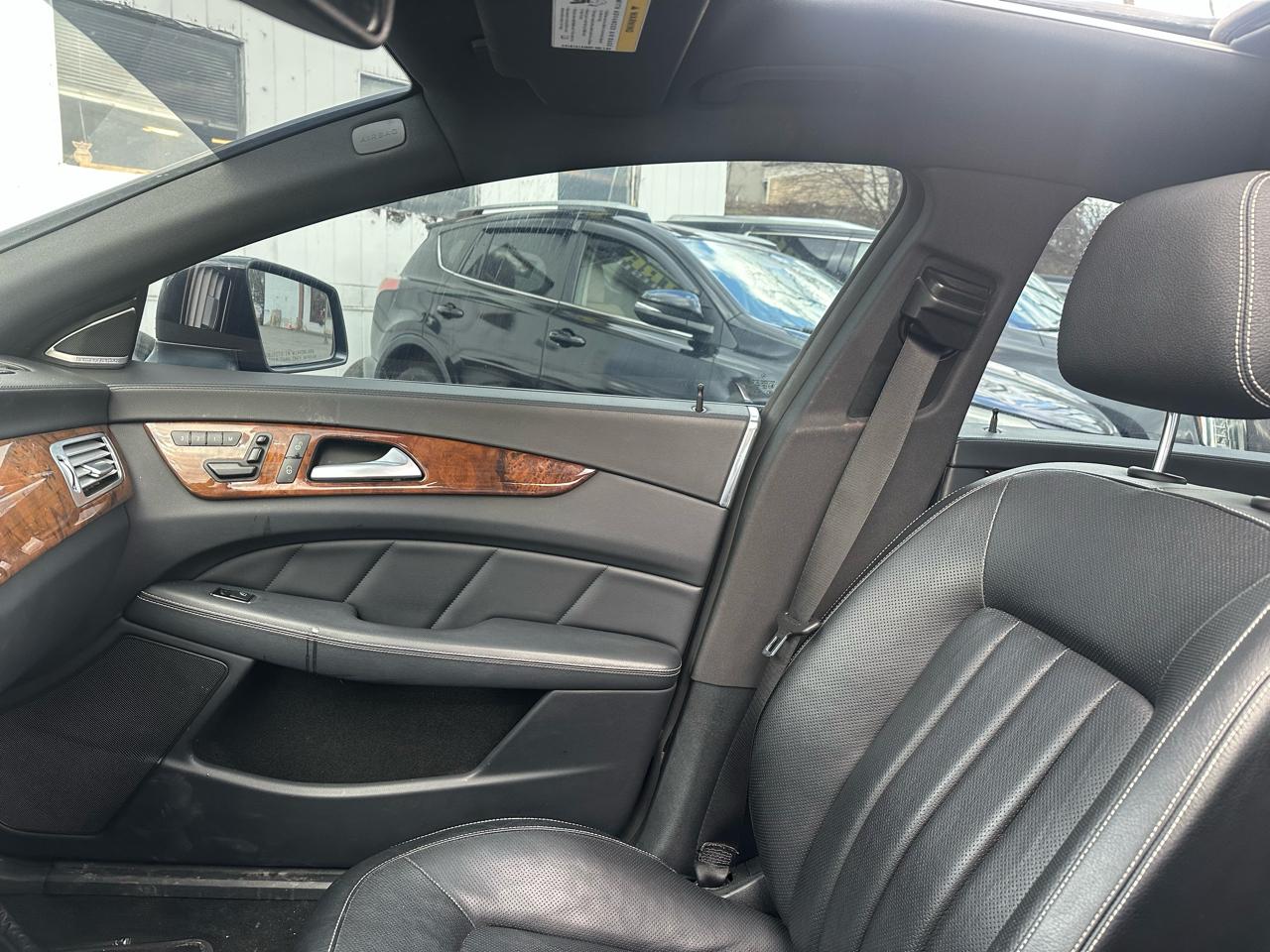 Mercedes-Benz CLS-Class CLS550 4MATIC 2014